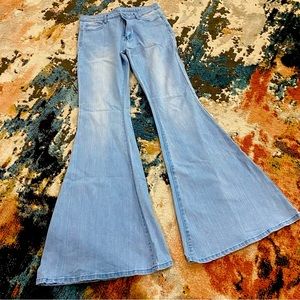 Bellbottom Jeans